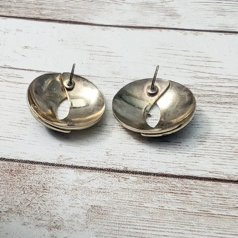 Vintage Earrings For Pierced Ears Circle Shape Cream & Navy - Poor Condition